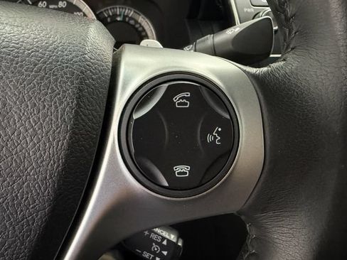 Used 2014 Toyota Camry SE FWD image 12