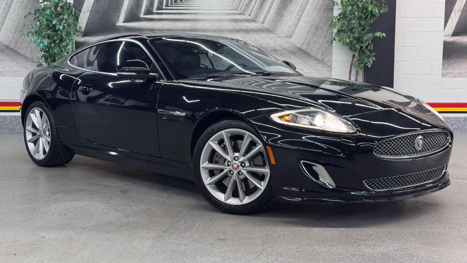 Used 2014 Jaguar XK Touring RWD image 1