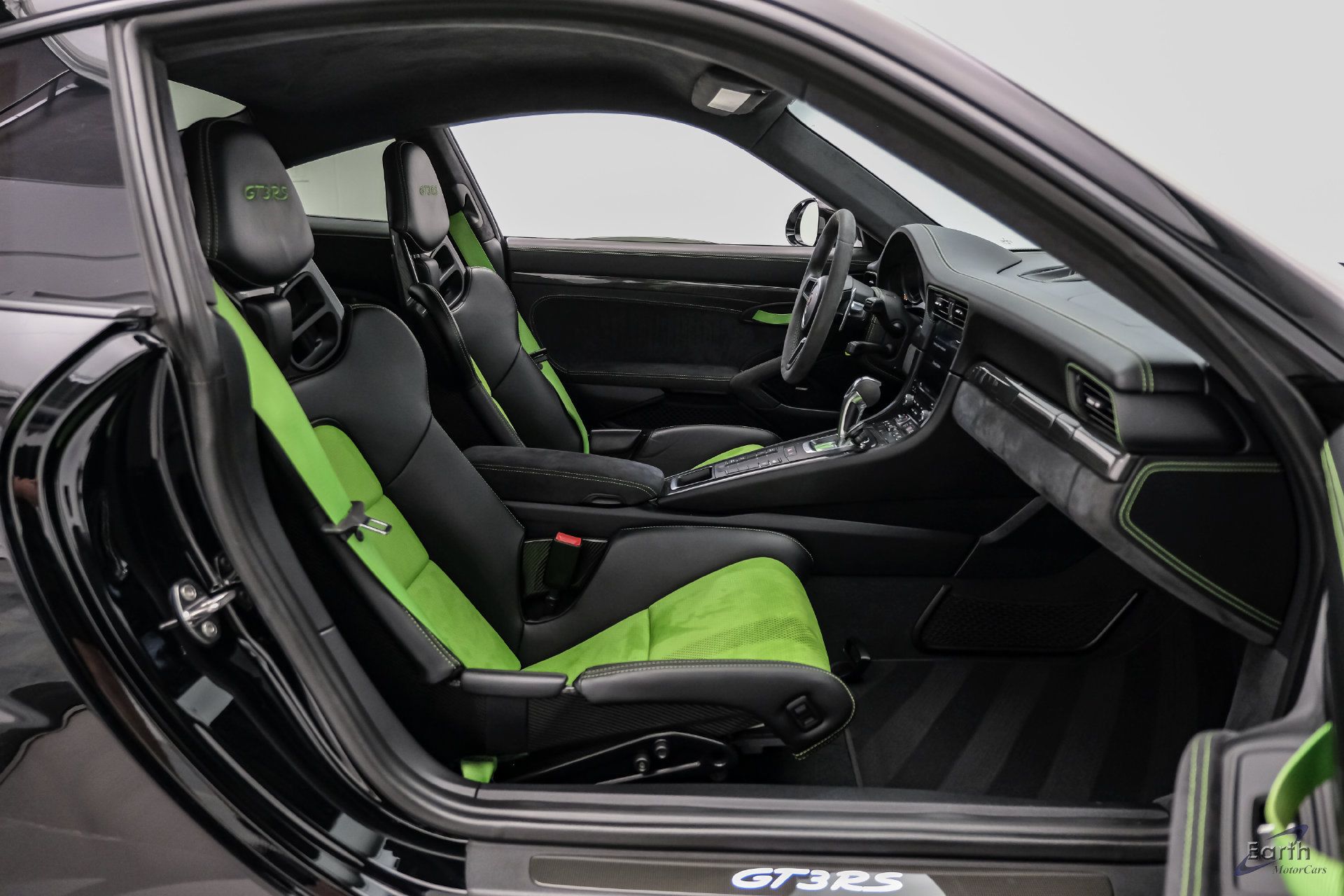 Used 2019 Porsche 911 GT3 RS RWD image 57