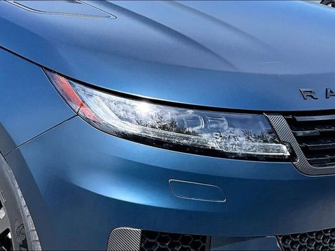 Used 2025 Land Rover Range Rover Sport SV Edition Two image 12