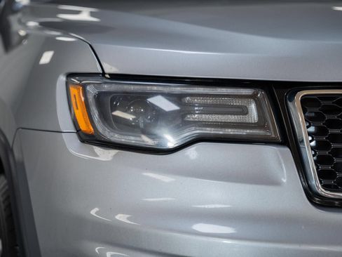Used 2019 Jeep Grand Cherokee Limited w/ Luxury Group II RWD image 15