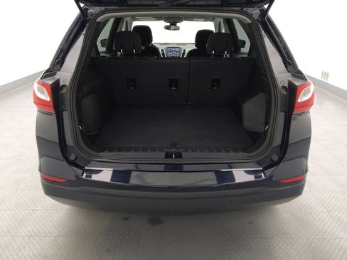Used 2020 Chevrolet Equinox LS w/ LPO, Cargo Package AWD/4WD image 29