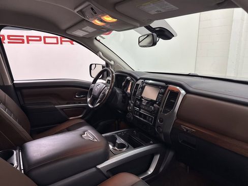 Used 2018 Nissan Titan Platinum Reserve AWD/4WD image 53