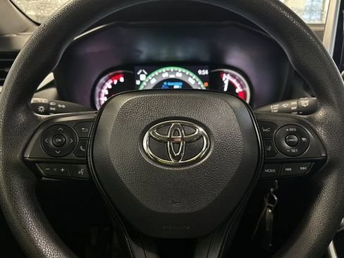 Certified 2025 Toyota RAV4 LE image 29