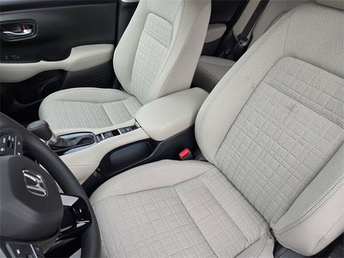 New 2026 Honda HR-V LX image 19