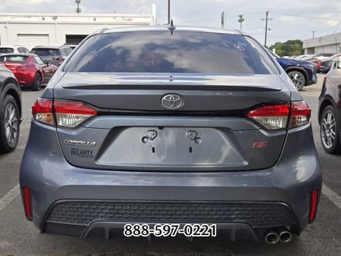 Used 2022 Toyota Corolla SE FWD image 3