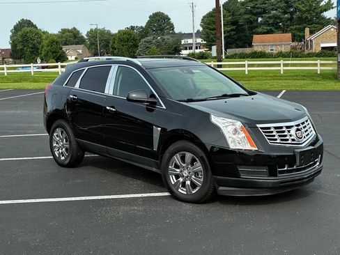 Used 2015 Cadillac SRX Luxury w/ Driver Awareness Package AWD/4WD image 3