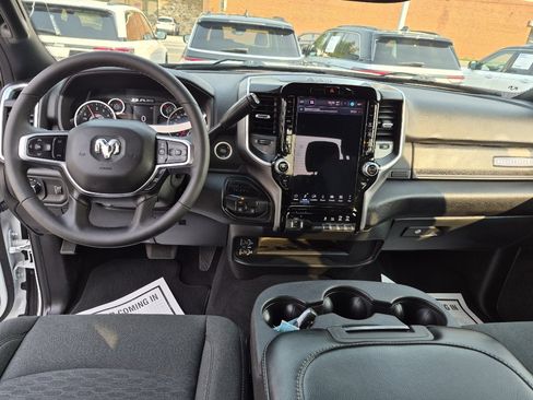 Used 2026 RAM 2500 Big Horn AWD/4WD image 5