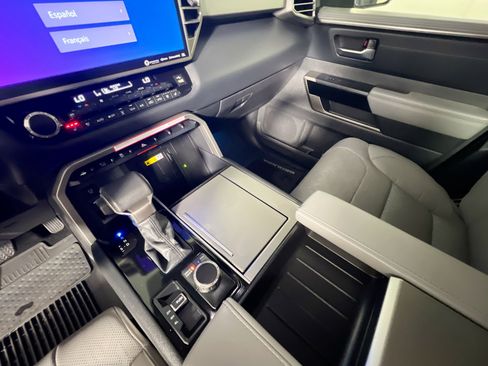 Used 2024 Toyota Sequoia Limited image 26