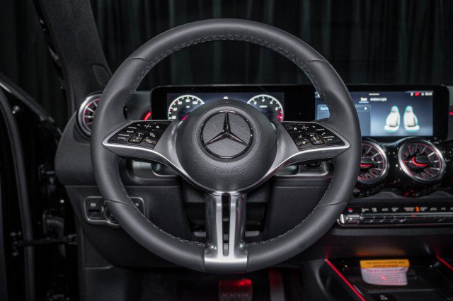 Certified 2026 Mercedes-Benz GLB 250 image 21