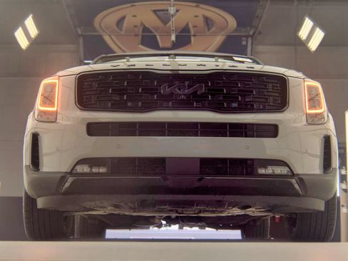 Used 2022 Kia Telluride SX w/ SX Prestige Package AWD/4WD image 4