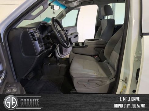 Used 2016 Chevrolet Silverado 2500 W/T AWD/4WD image 2