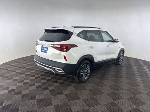 Used 2023 Kia Seltos S AWD/4WD image 6