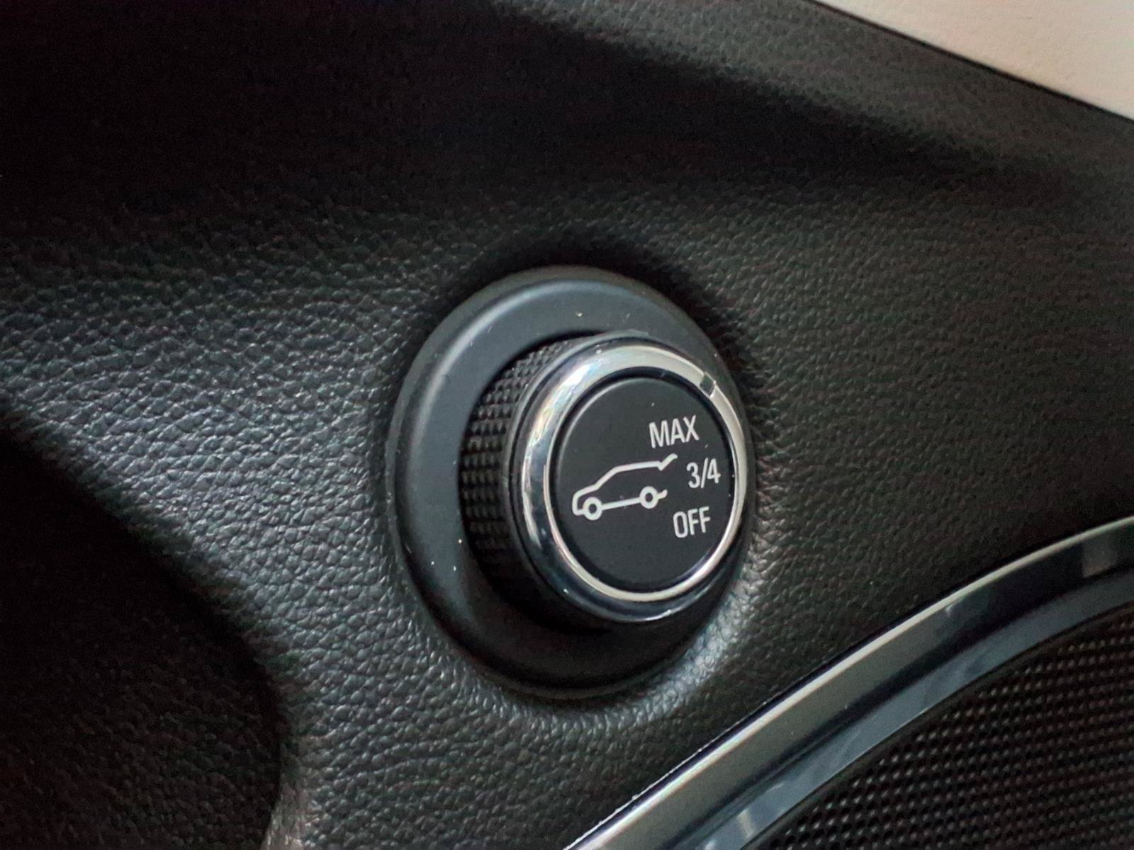Used 2023 Buick Enclave Essence AWD/4WD image 17