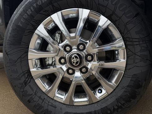 New 2026 Toyota Tacoma Limited AWD/4WD image 11