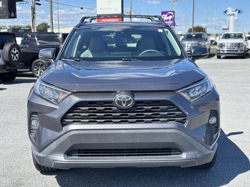 Used 2020 Toyota RAV4 XLE Premium FWD image 2