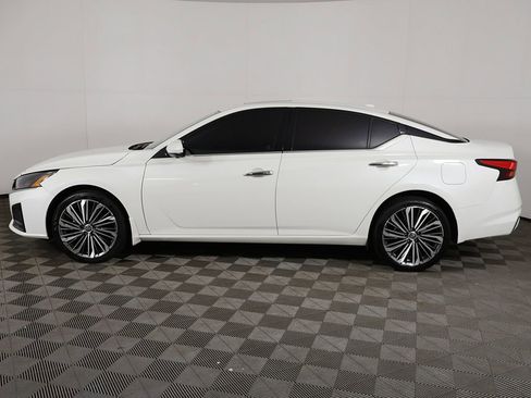 Used 2023 Nissan Altima 2.5 SL AWD/4WD image 18