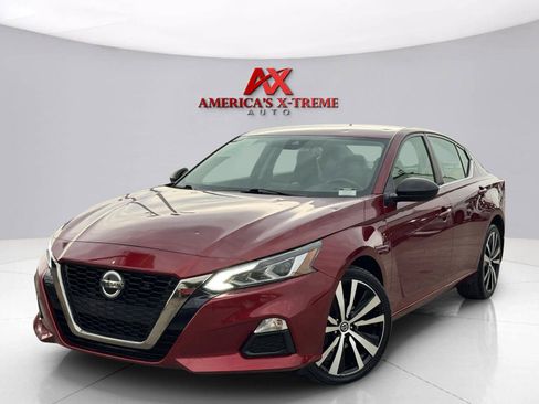 Used 2022 Nissan Altima 2.5 SR AWD/4WD image 1