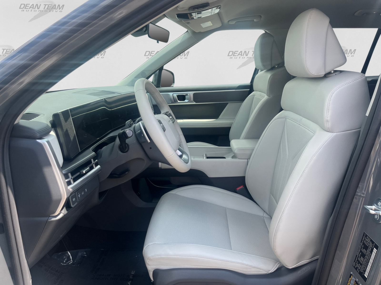 Used 2025 Hyundai Santa Fe SEL AWD/4WD image 11