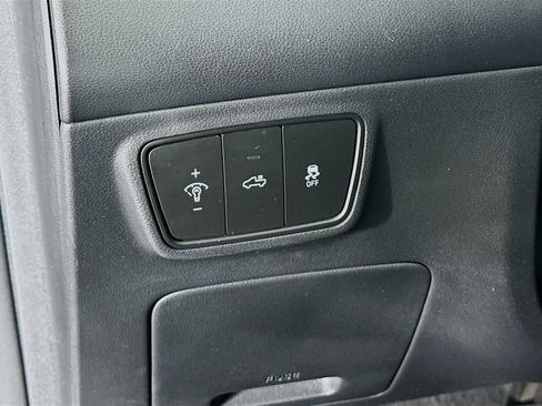 Used 2024 Hyundai Santa Cruz SEL FWD image 17