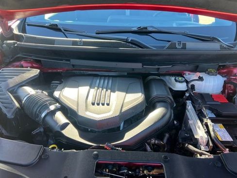 Used 2025 Chevrolet Traverse Z71 w/ Driver Confidence Package image 33