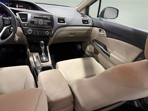 Used 2013 Honda Civic LX image 24