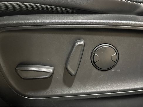 Used 2023 Ford Escape Platinum AWD/4WD image 19