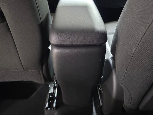 Used 2025 Chevrolet TrailBlazer LS w/ LS Convenience Package AWD/4WD image 16