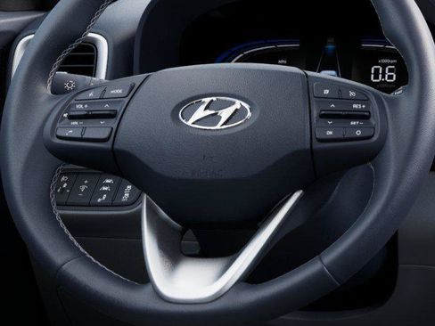 New 2026 Hyundai Venue SEL FWD image 32