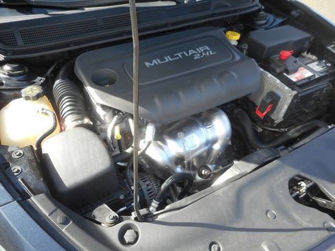 Used 2014 Dodge Dart SXT w/ Sun/Sound Group FWD image 17