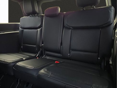 New 2026 Ford Expedition Platinum w/ Stealth Performance Package image 9