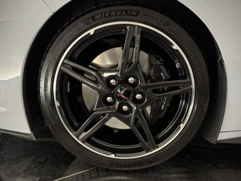 Used 2023 Chevrolet Corvette Stingray Premium Cpe w/ Z51 Performance Package image 27