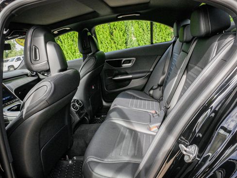 Used 2022 Mercedes-Benz C 300 4MATIC Sedan image 30