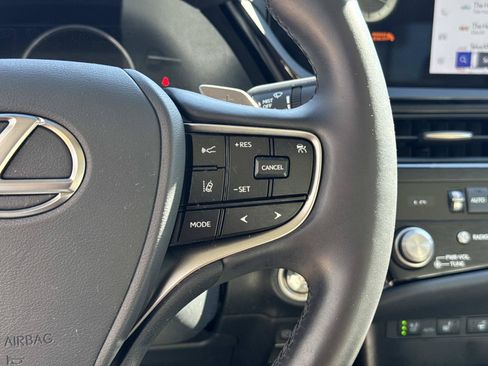 Certified 2025 Lexus ES 350 w/ Premium Package FWD image 37