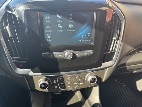 Used 2018 Chevrolet Traverse LS image 33