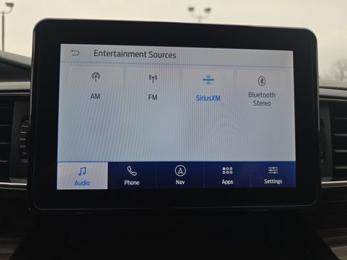 Used 2023 Ford Explorer Limited w/ Class IV Trailer Tow Package AWD/4WD image 30