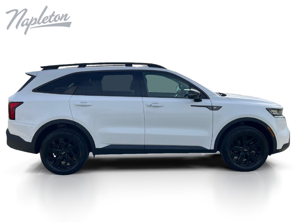 Used 2023 Kia Sorento S w/ Panoramic Sunroof Package AWD/4WD image 7