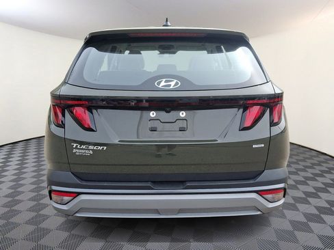 Used 2025 Hyundai Tucson SE image 5