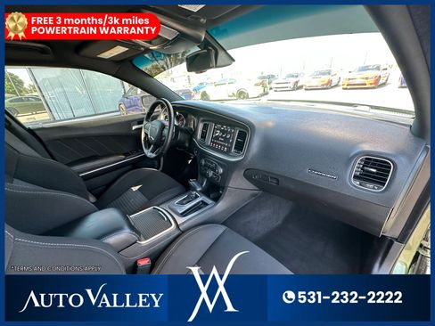 Used 2022 Dodge Charger R/T w/ Cold Weather Package RWD image 19