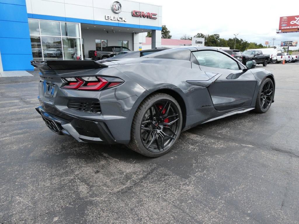 New 2027 Chevrolet Corvette Z06 w/ Stealth Interior Trim Package RWD image 5