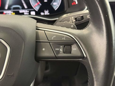 Used 2021 Audi Q8 Prestige AWD/4WD image 32