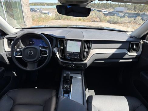 Used 2025 Volvo XC60 B5 Plus AWD/4WD image 10