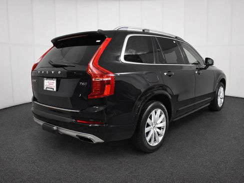 Used 2016 Volvo XC90 T6 Momentum w/ Momentum Plus Package AWD/4WD image 4
