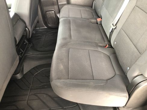 Used 2020 Chevrolet Silverado 1500 Custom w/ Custom Value Package AWD/4WD image 11