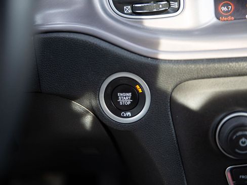 Used 2023 Dodge Charger SXT image 15