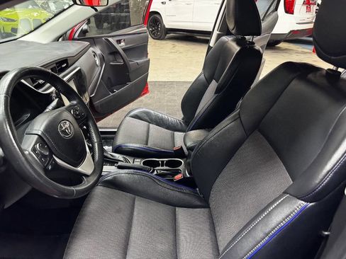 Used 2019 Toyota Corolla SE FWD image 34