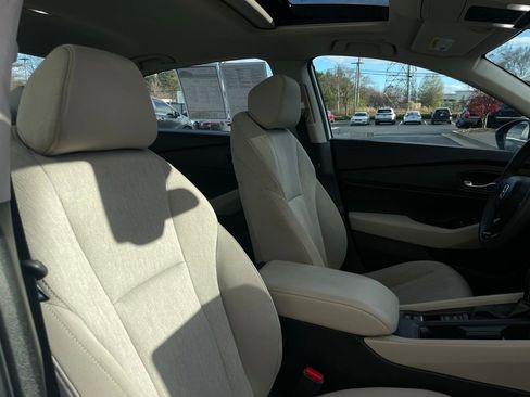 Used 2023 Honda Accord EX image 31