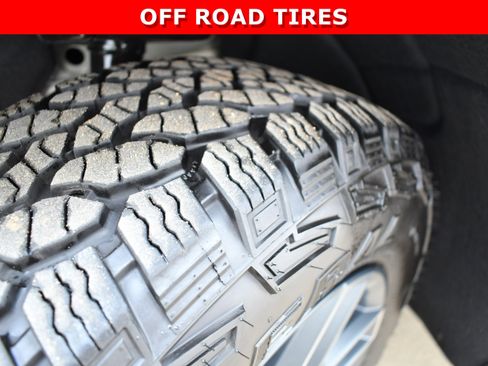 Used 2026 GMC Terrain AT4 w/ Technology Package II image 11