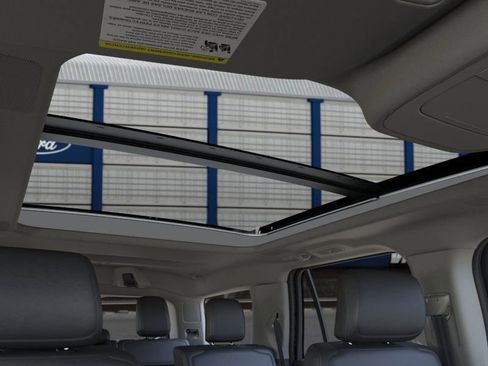 New 2025 Ford Expedition Platinum w/ Driver's Package image 29