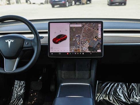 Used 2021 Tesla Model Y Long Range AWD/4WD image 13